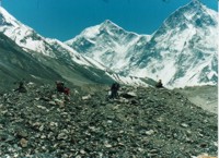 himalayan glacier tours,india glacier tours,glacier in himalayas,glacier in indian himalayas,garhwal glacier tours,pindari glacier tours,glaciers in india himalaya,tours to indian himalayan glacier,glacier trek,glacier tours himalaya