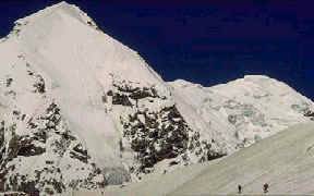 view of trishul peak from its base camp homkund,trekking homekund roopkund