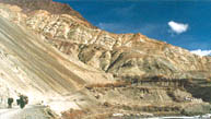 http://www.himalayansummits.com/images/chadar1.jpg